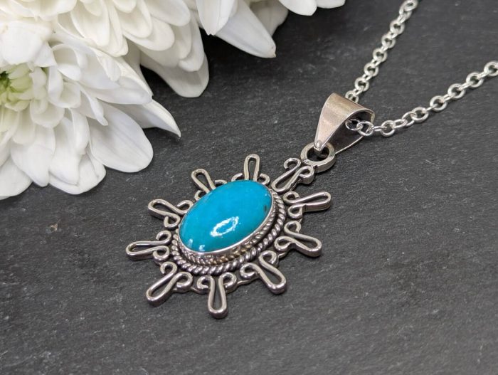 Vintage Turquoise Necklace 925 Sterling Silver on a 18 inch Chain - Image 4