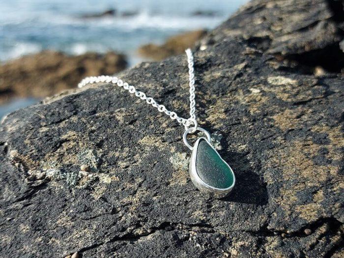 Dark Green Sea Glass Necklace 2 (1)