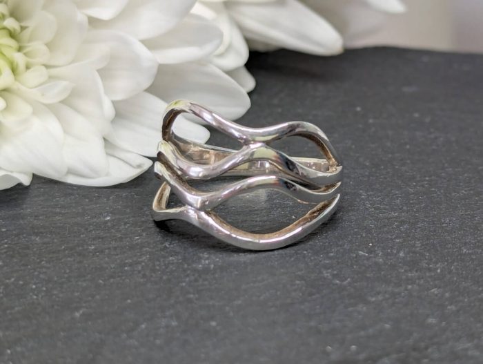 Sterling Silver Wave Ring • Size R - Image 2