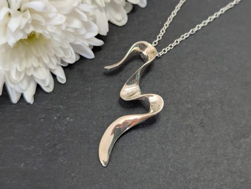 Necklace Silver Modernist Twist 1