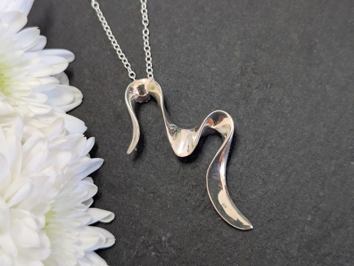 Necklace Silver Modernist Twist - Image 4