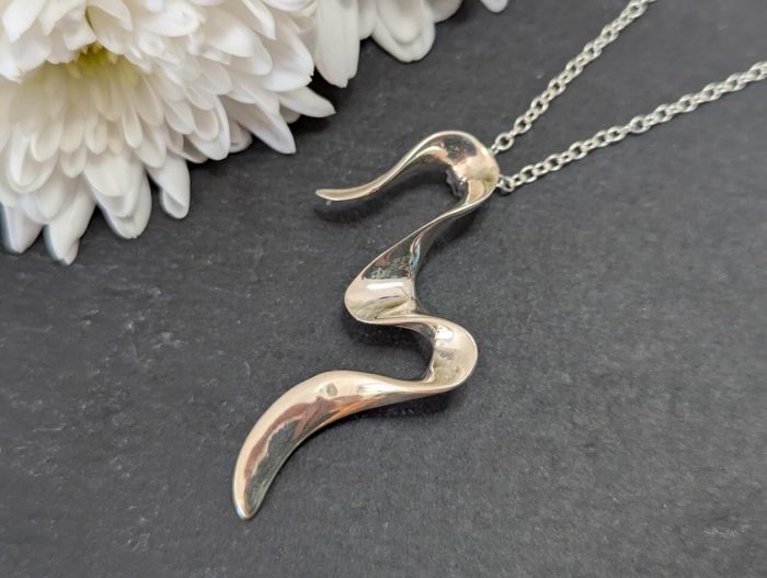 Necklace Silver Modernist Twist - Image 5