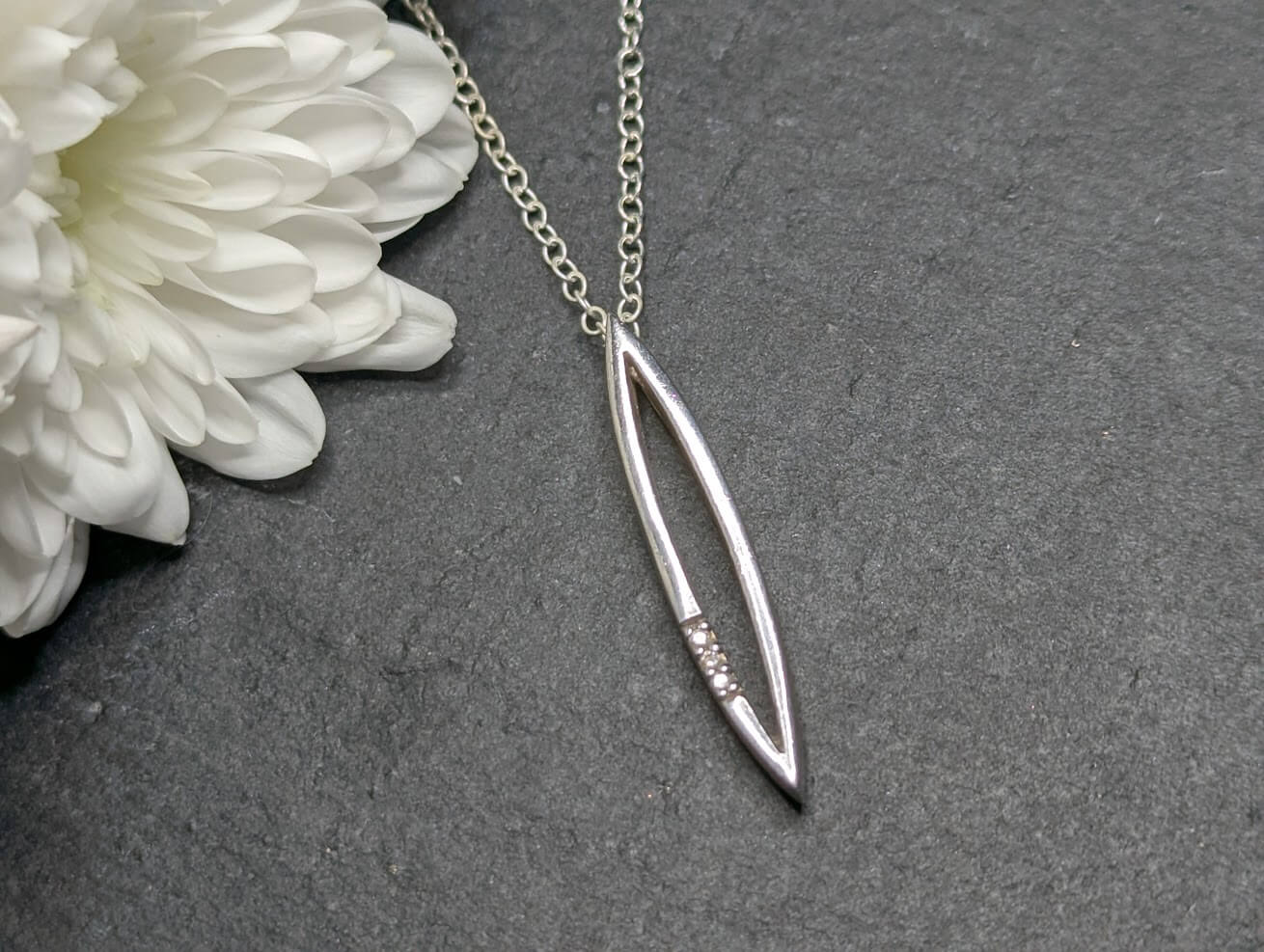 Hot diamond necklace 2