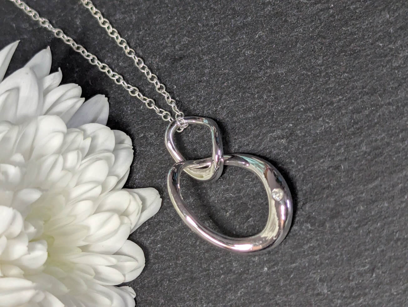 Hot Diamonds Necklace 1